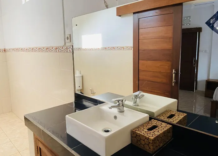 Gasthuis Sang Ayu 1br At 5br